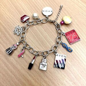 AVON Celebrating 125 years charm bracelet‎ 2011 Beautiful! 7 in + 1.5 Ext.